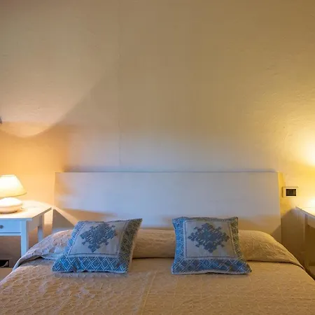- Con Piscina E Parcheggio Privato