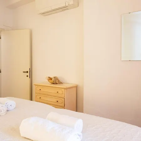 - Con Piscina E Parcheggio Privato *