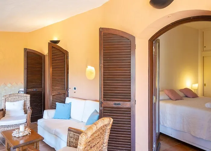 - Con Piscina E Parcheggio Privato