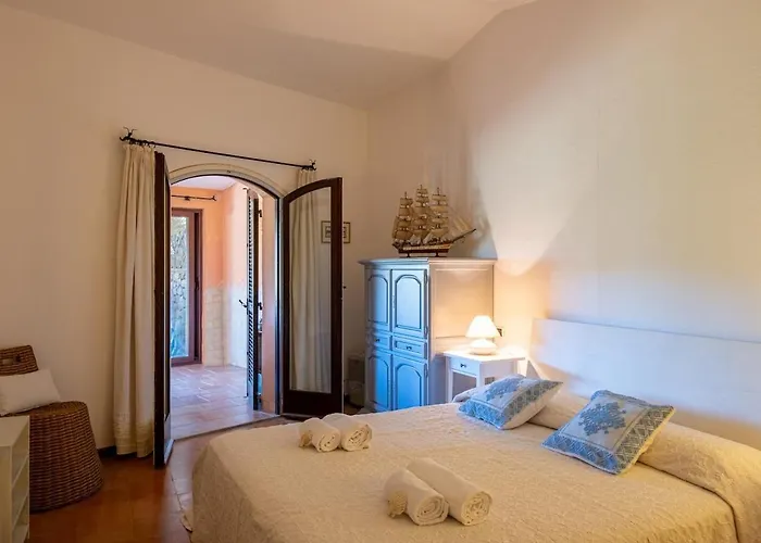 - Con Piscina E Parcheggio Privato