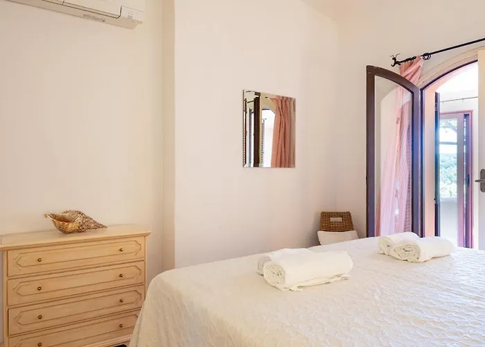 - Con Piscina E Parcheggio Privato